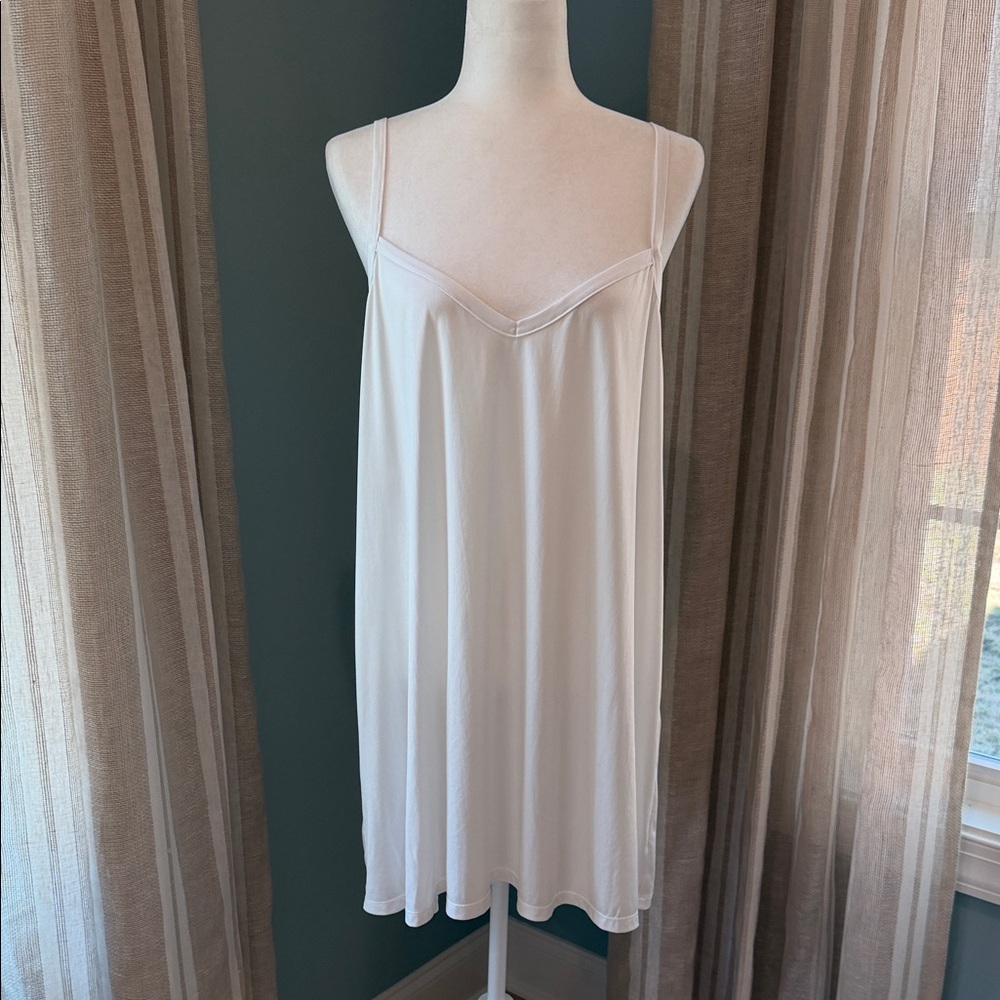 Torrid Outlander White Sassenach Night Gown, Size 1 (XL) - Picture 11 of 16